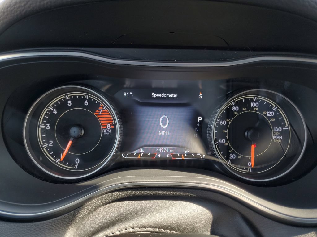 Used 2020 Jeep Cherokee Trailhawk w/ Cold Weather Group AWD/4WD image 12