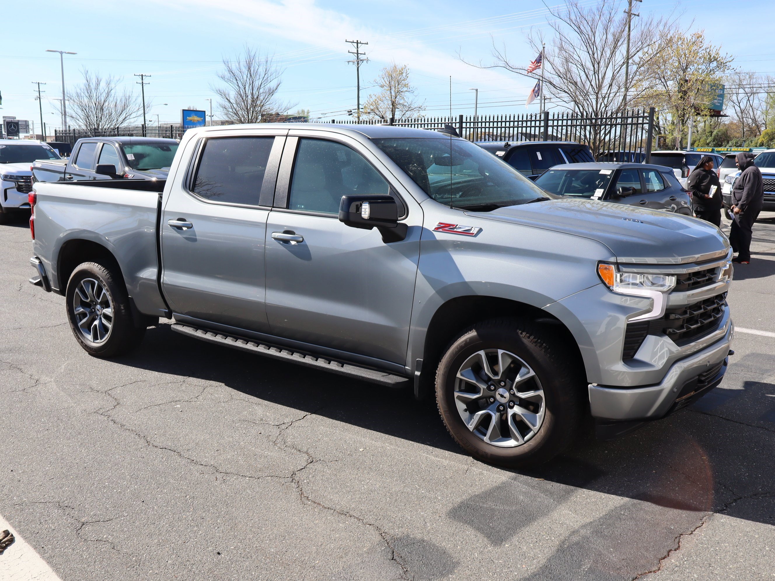 Used 2024 Chevrolet Silverado 1500 RST image 11