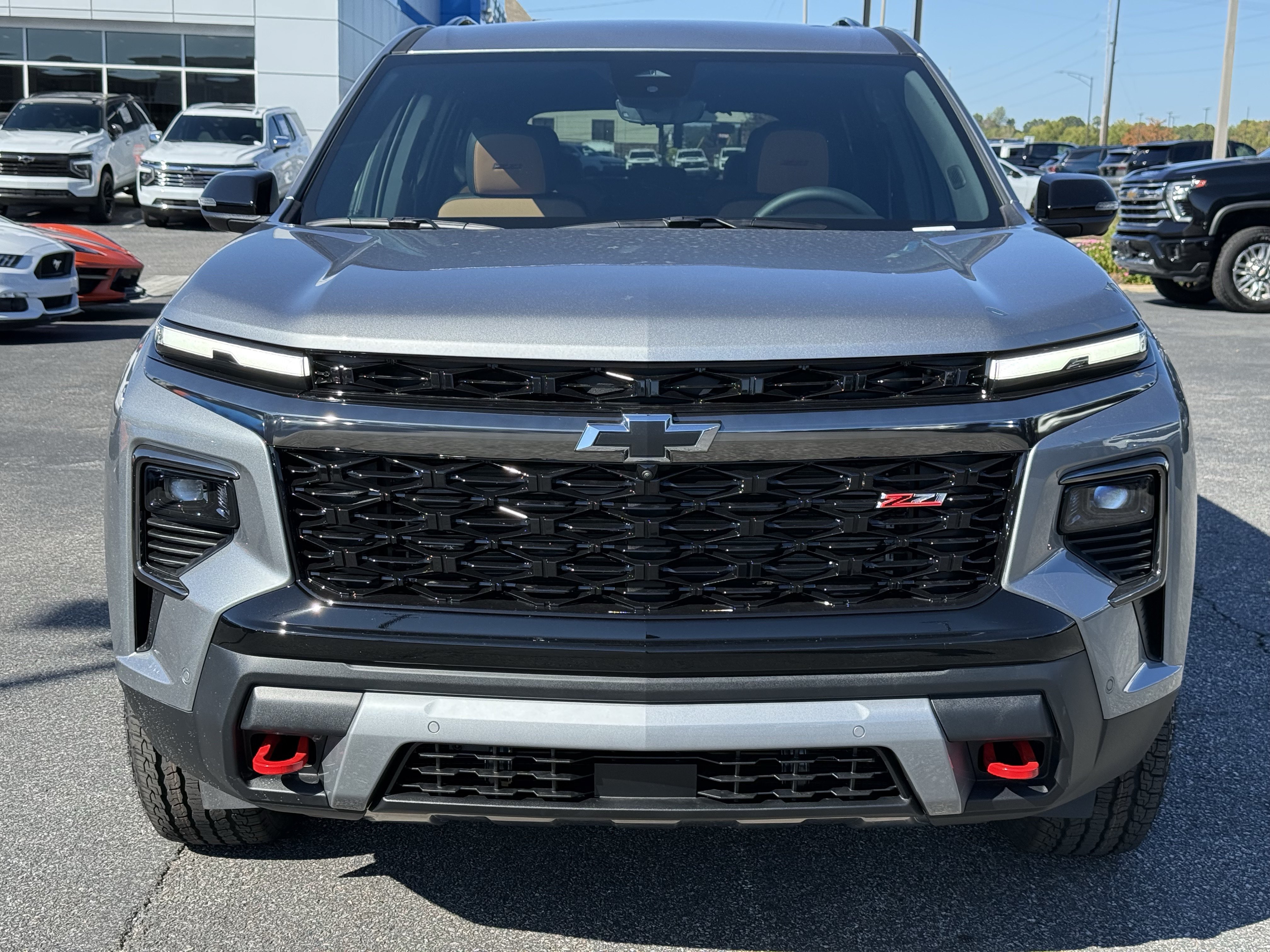 New 2027 Chevrolet Traverse Z71 w/ Enhanced Driving Package AWD/4WD image 3