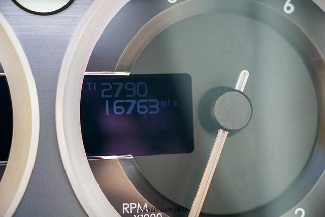 Used 2015 Aston Martin DB9 Volante image 47