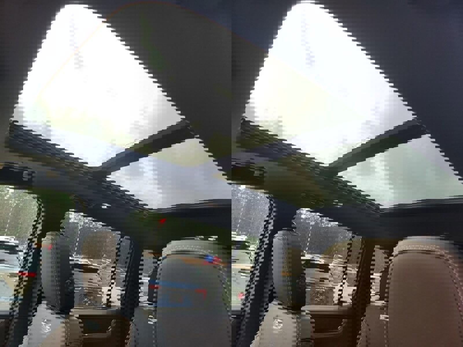 New 2026 GMC Acadia Denali Ultimate w/ LPO, Floor Liner Package image 24