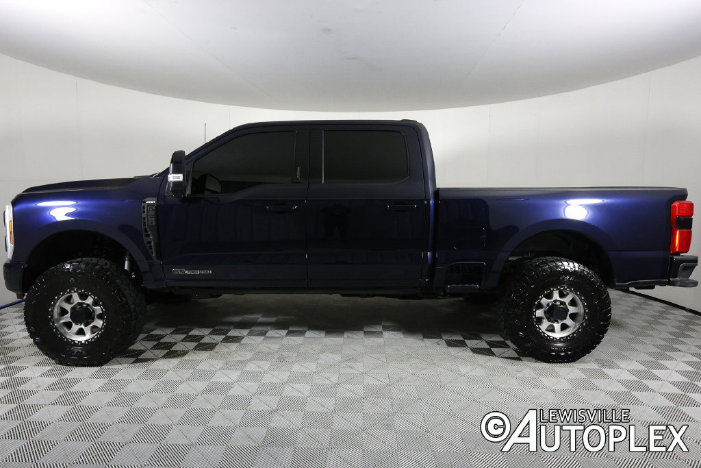 Used 2024 Ford F250 Lariat w/ Black Appearance Package AWD/4WD image 10