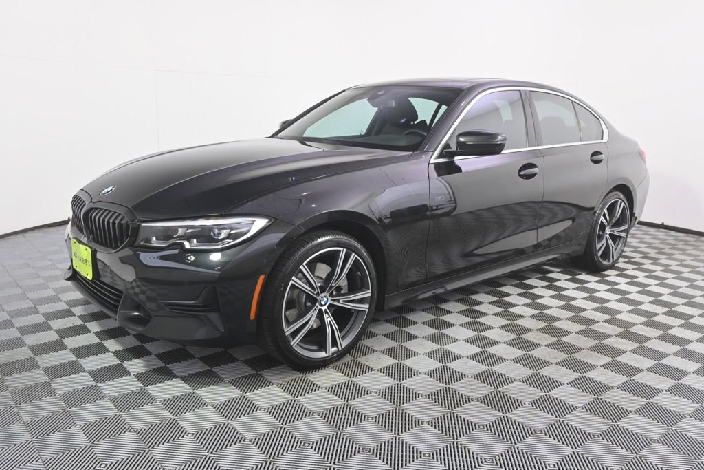 Used 2021 BMW 330i xDrive Sedan w/ Premium Package AWD/4WD image 2