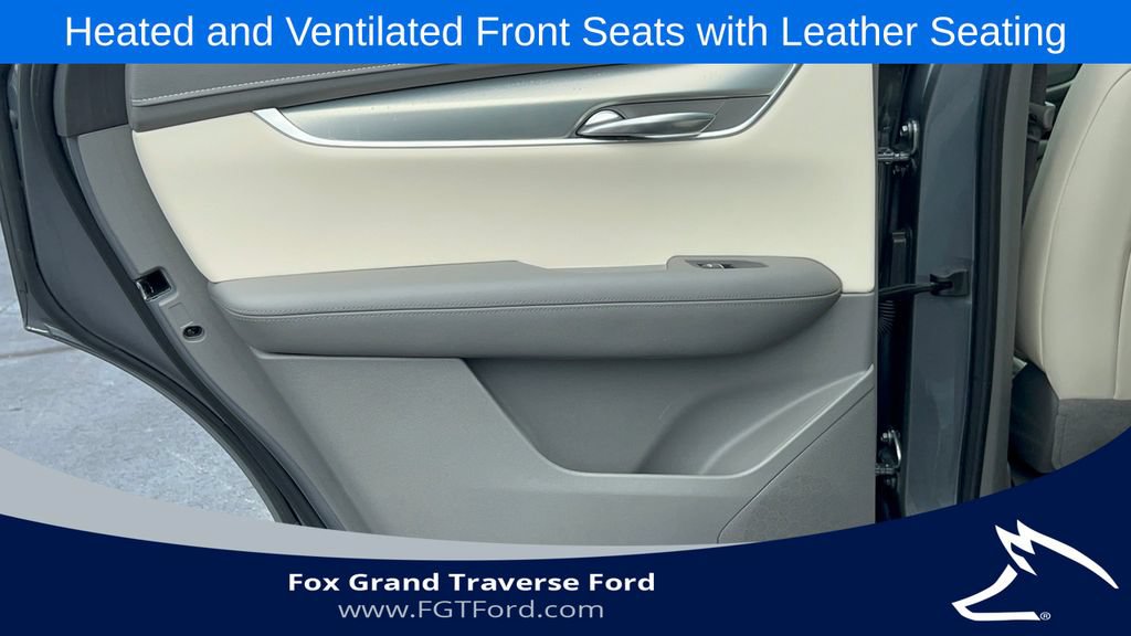 Used 2022 Cadillac XT5 Premium Luxury w/ Technology Package FWD image 31
