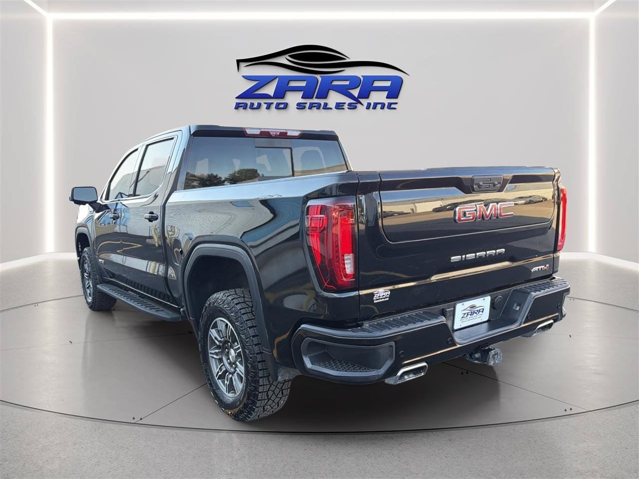 Used 2026 GMC Sierra 1500 AT4 w/ AT4 Premium Package AWD/4WD image 5