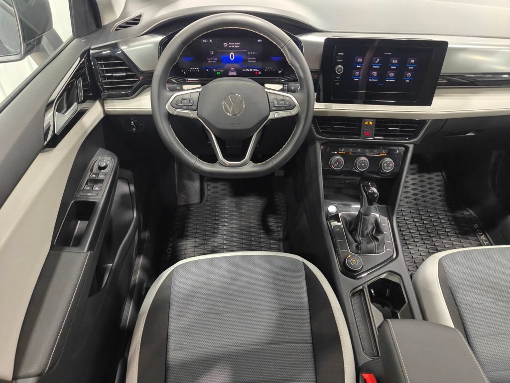 Used 2025 Volkswagen Taos S AWD/4WD image 4