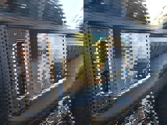 Used 2024 GMC Yukon XL Denali image 26