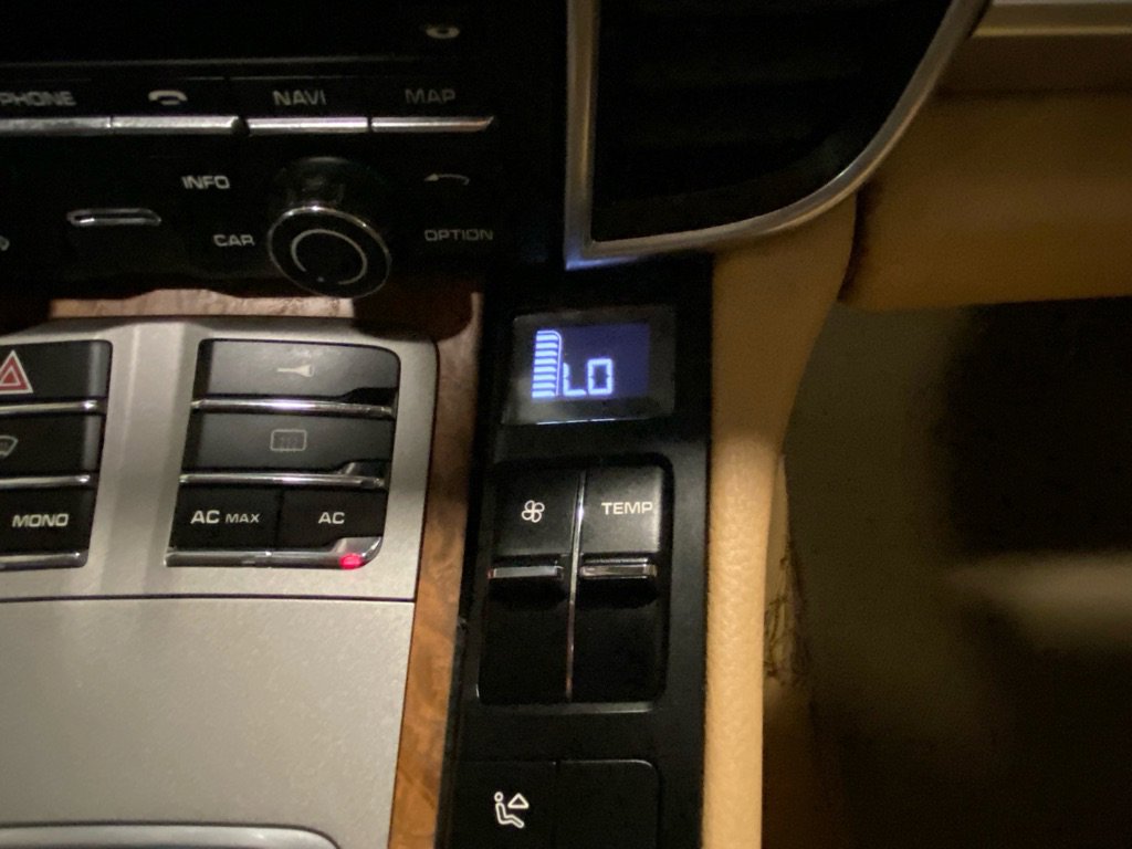 Used 2011 Porsche Panamera image 44