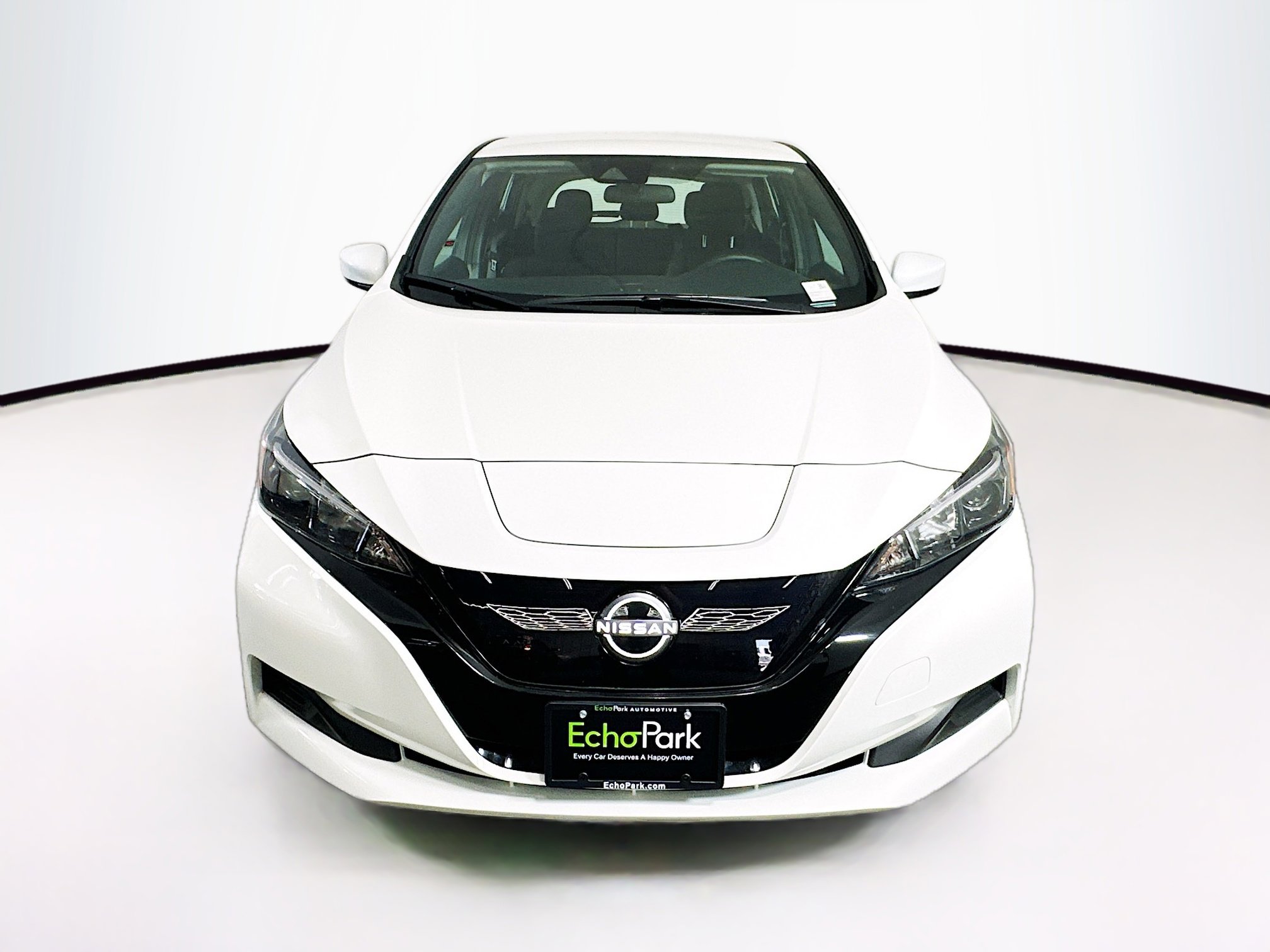 Used 2025 Nissan Leaf S FWD image 2