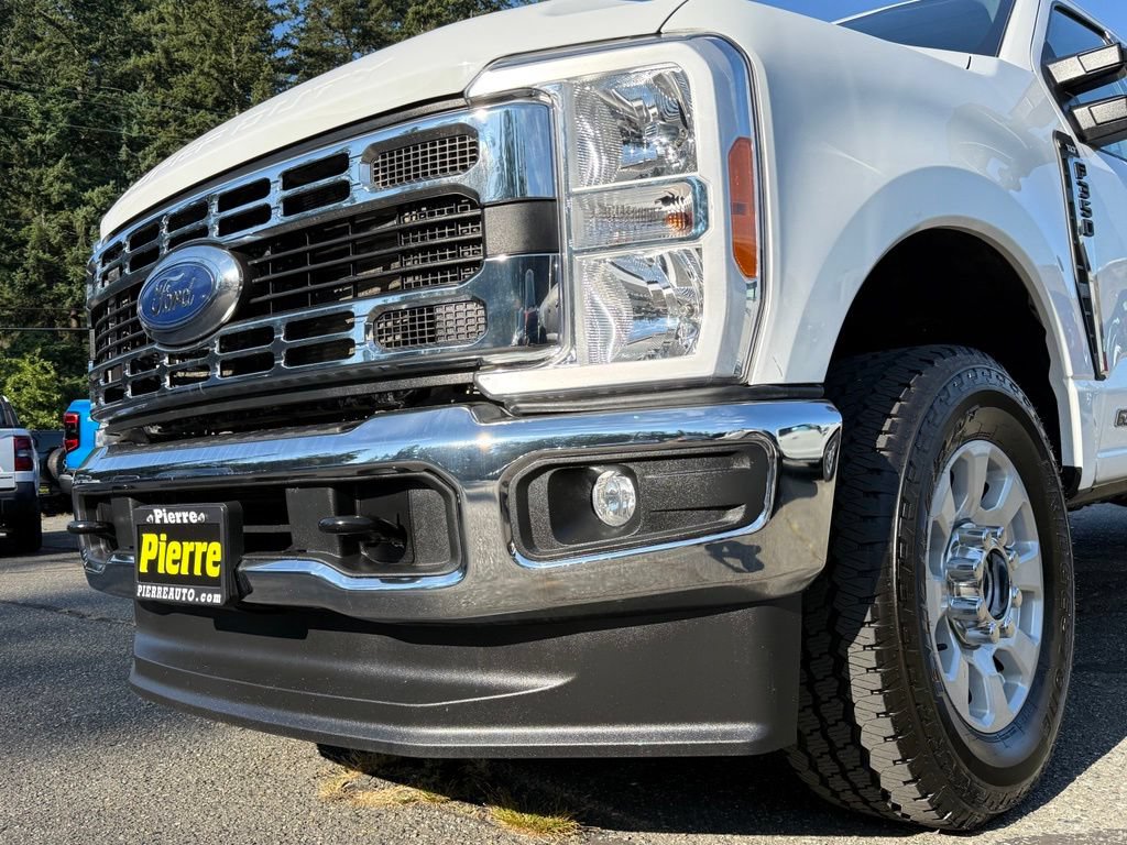 Used 2023 Ford F350 XLT w/ FX4 Off-Road Package AWD/4WD image 27