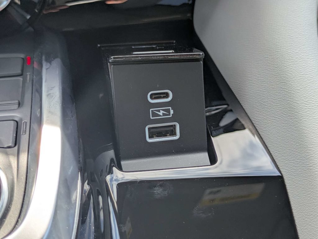 Used 2026 Acura MDX w/ Technology Package FWD image 26