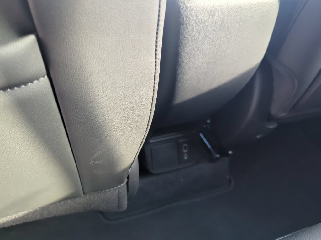 Used 2023 Buick Encore GX Preferred w/ Cold Weather Comfort Package FWD image 17