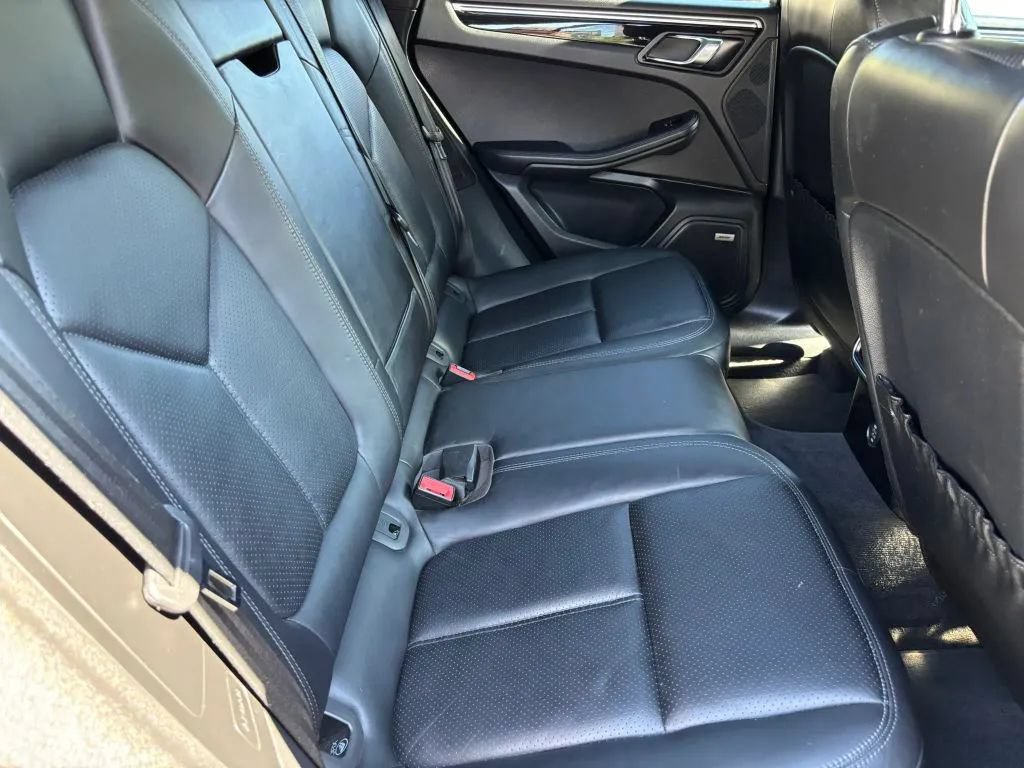Used 2017 Porsche Macan S AWD/4WD image 16