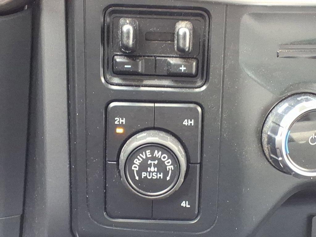 Used 2022 Ford F150 XLT w/ Equipment Group 302A High image 18