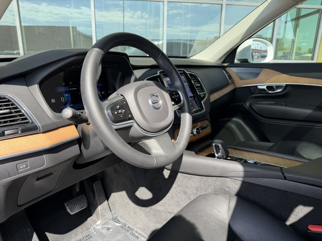 Used 2023 Volvo XC90 B6 Plus w/ Protection Package Premier AWD/4WD image 32