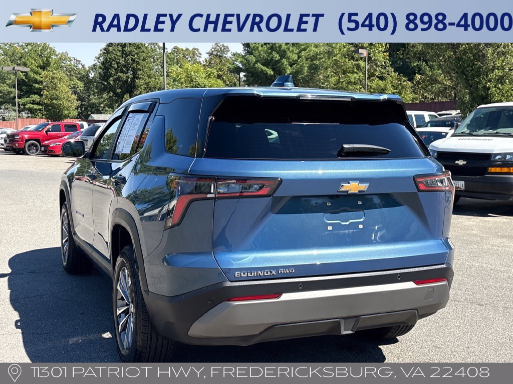 Used 2026 Chevrolet Equinox LT AWD/4WD image 17