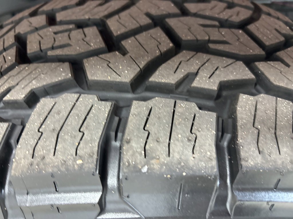 Used 2023 Ford F150 Lariat w/ Equipment Group 502A High image 17