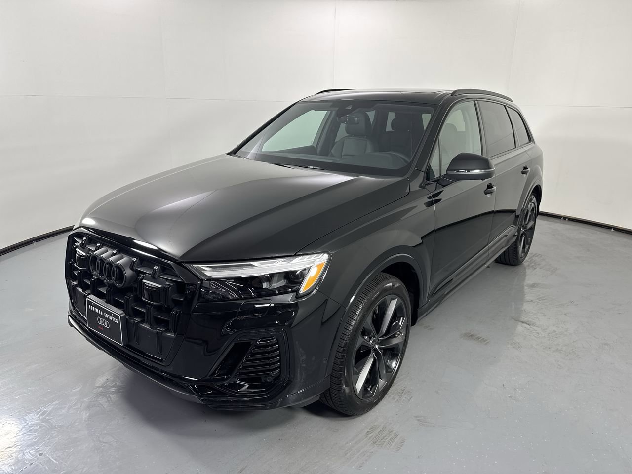Used 2025 Audi Q7 3.0T Premium Plus w/ Premium Plus Package AWD/4WD image 24