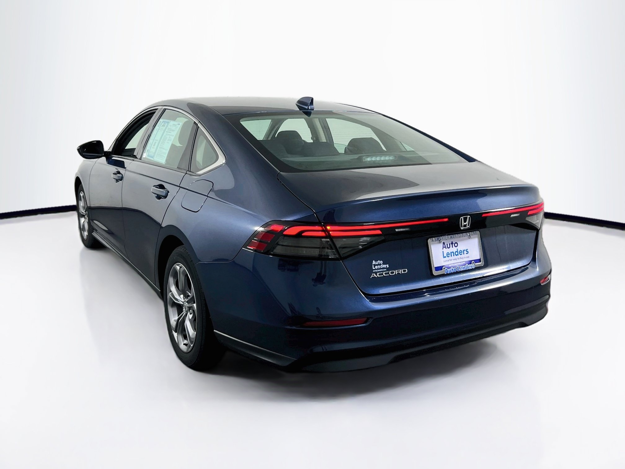 Used 2023 Honda Accord EX image 7