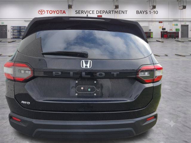 Used 2023 Honda Pilot LX image 7