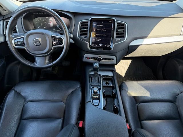 Used 2017 Volvo XC90 T6 Momentum w/ Vision Package image 12