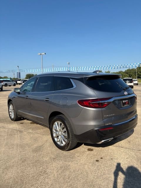 Used 2020 Buick Enclave Essence w/ Sound and Sites Package FWD image 3