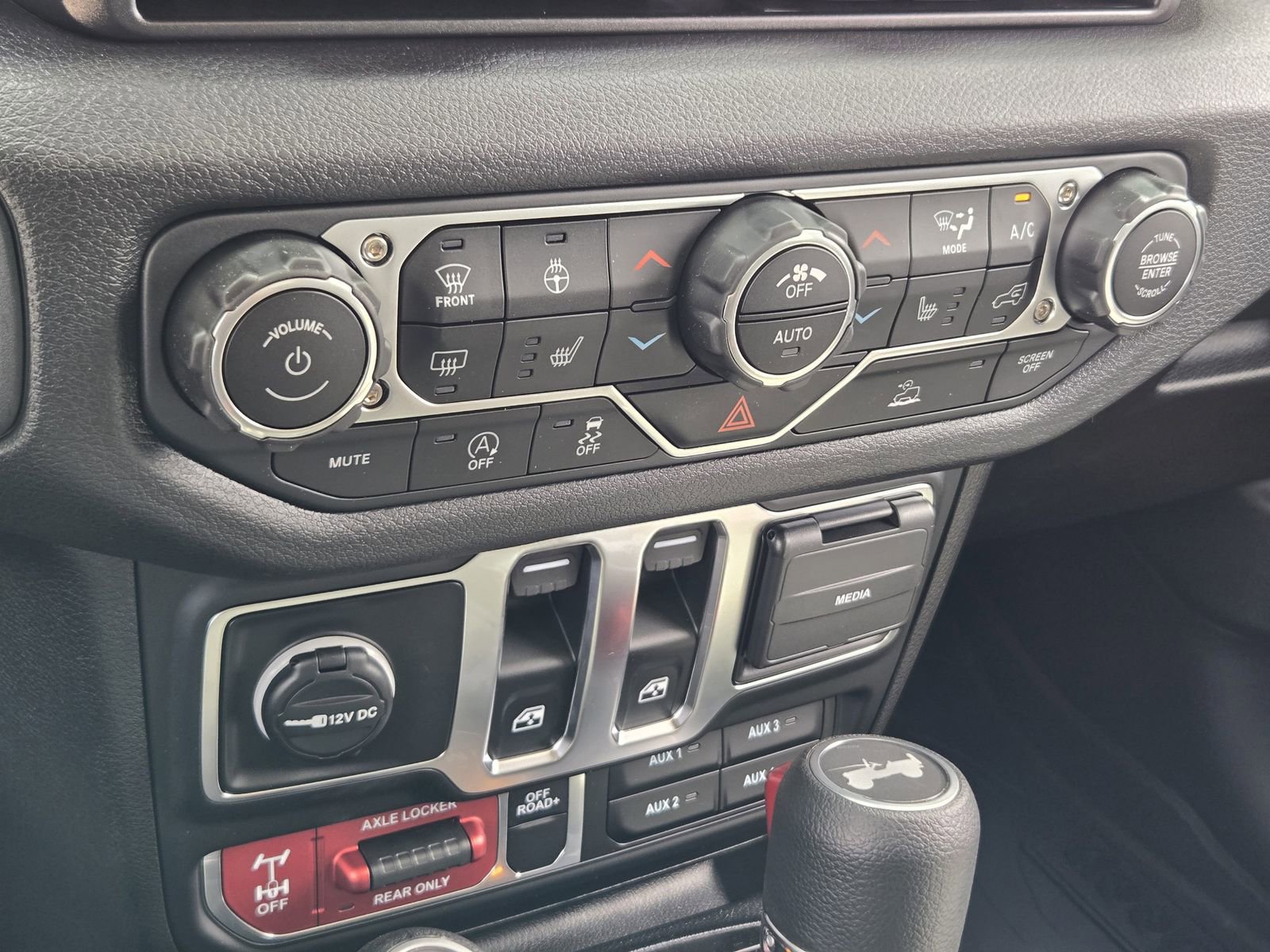 New 2025 Jeep Wrangler Sport image 19