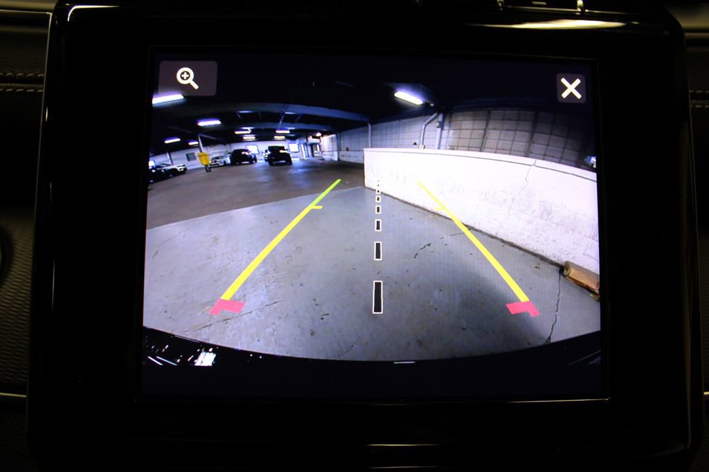 New 2025 Jeep Grand Cherokee Laredo image 18