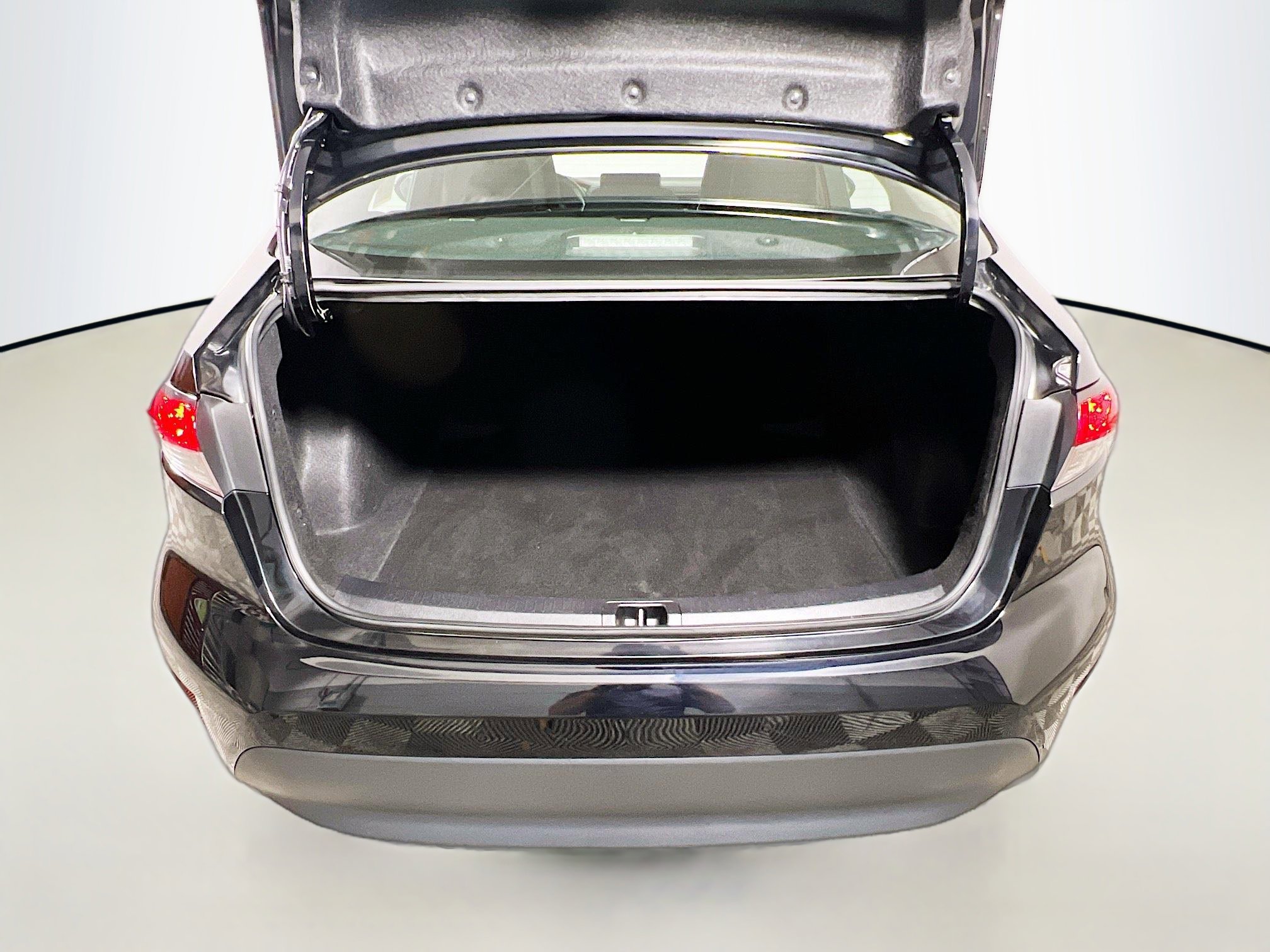 Used 2024 Toyota Corolla LE FWD image 32