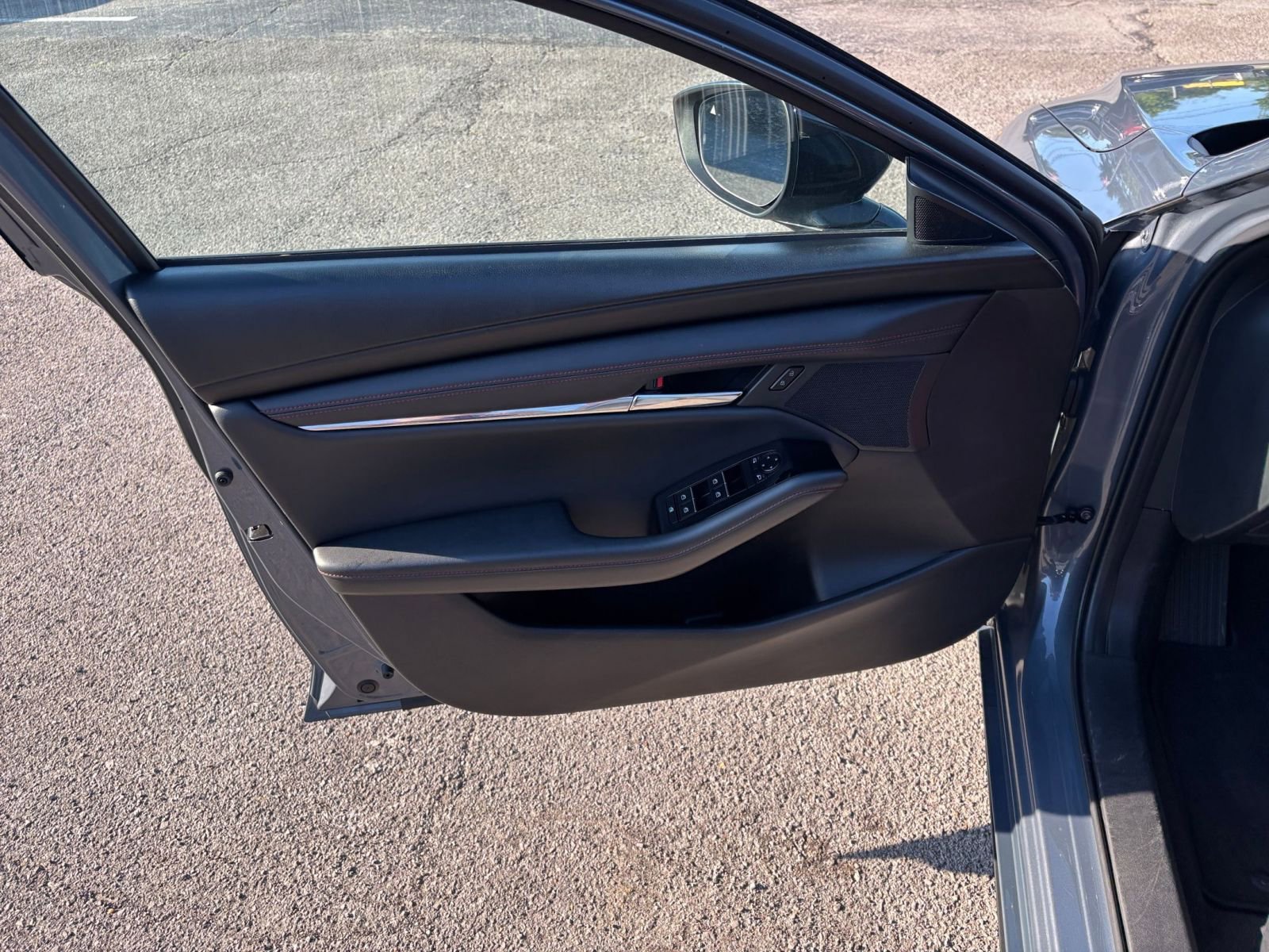 Used 2025 MAZDA MAZDA3 s AWD/4WD image 18