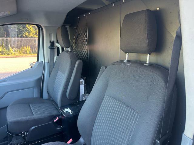 Used 2017 Ford Transit 250 130 Low Roof image 19