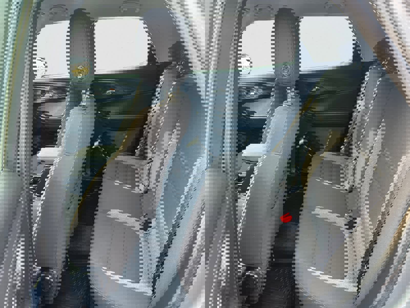 Used 2021 Chevrolet TrailBlazer LS AWD/4WD image 11