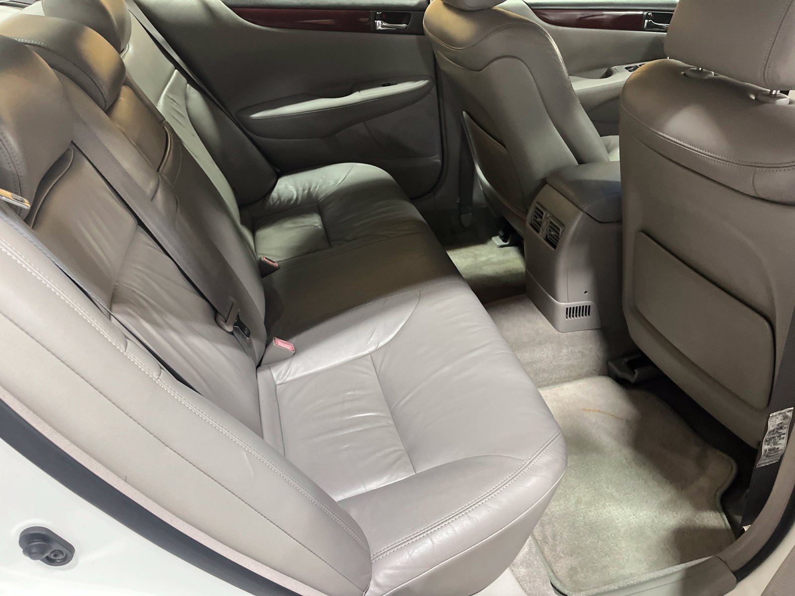 Used 2002 Lexus ES 330 w/ Premium Pkg FWD image 16