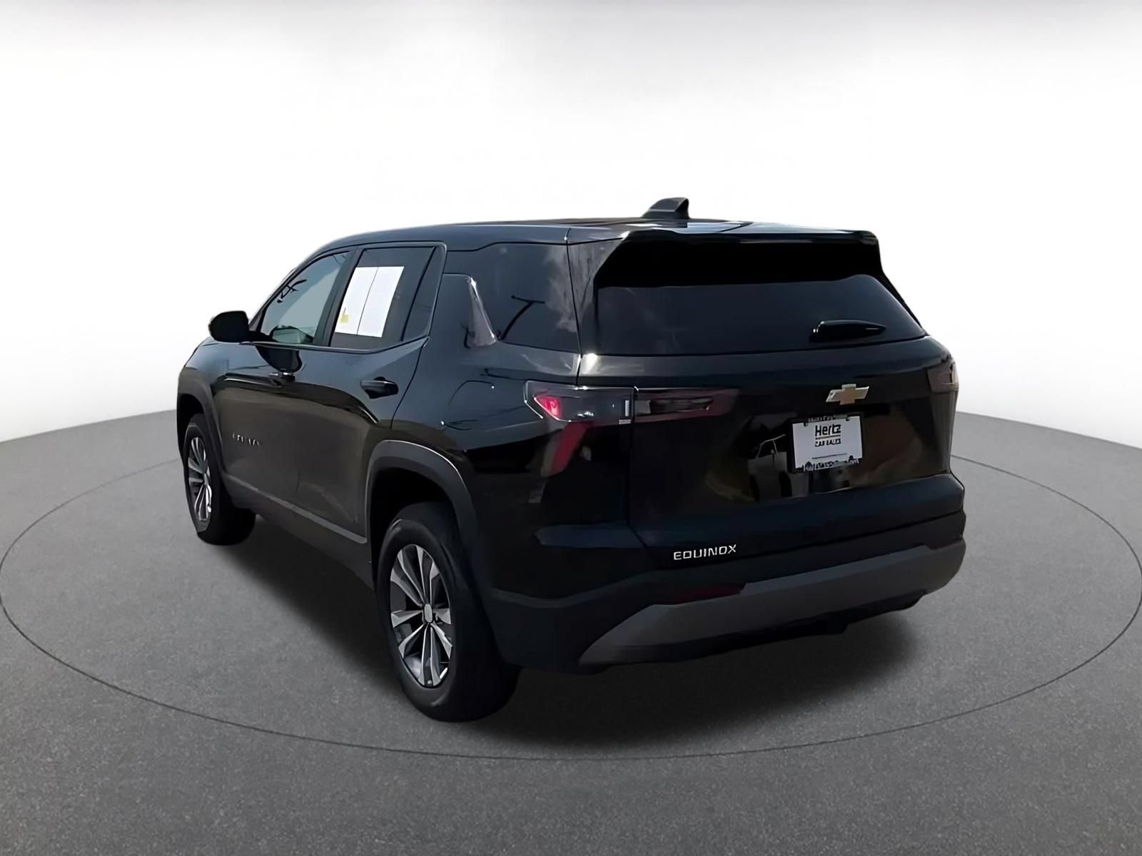 Used 2025 Chevrolet Equinox LT FWD image 10