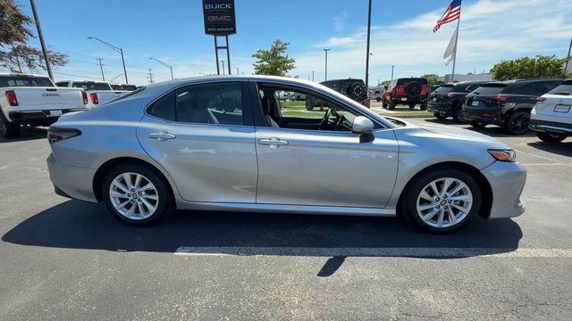 Used 2024 Toyota Camry LE FWD image 9