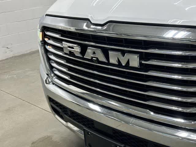 Used 2025 RAM 1500 Laramie AWD/4WD image 28