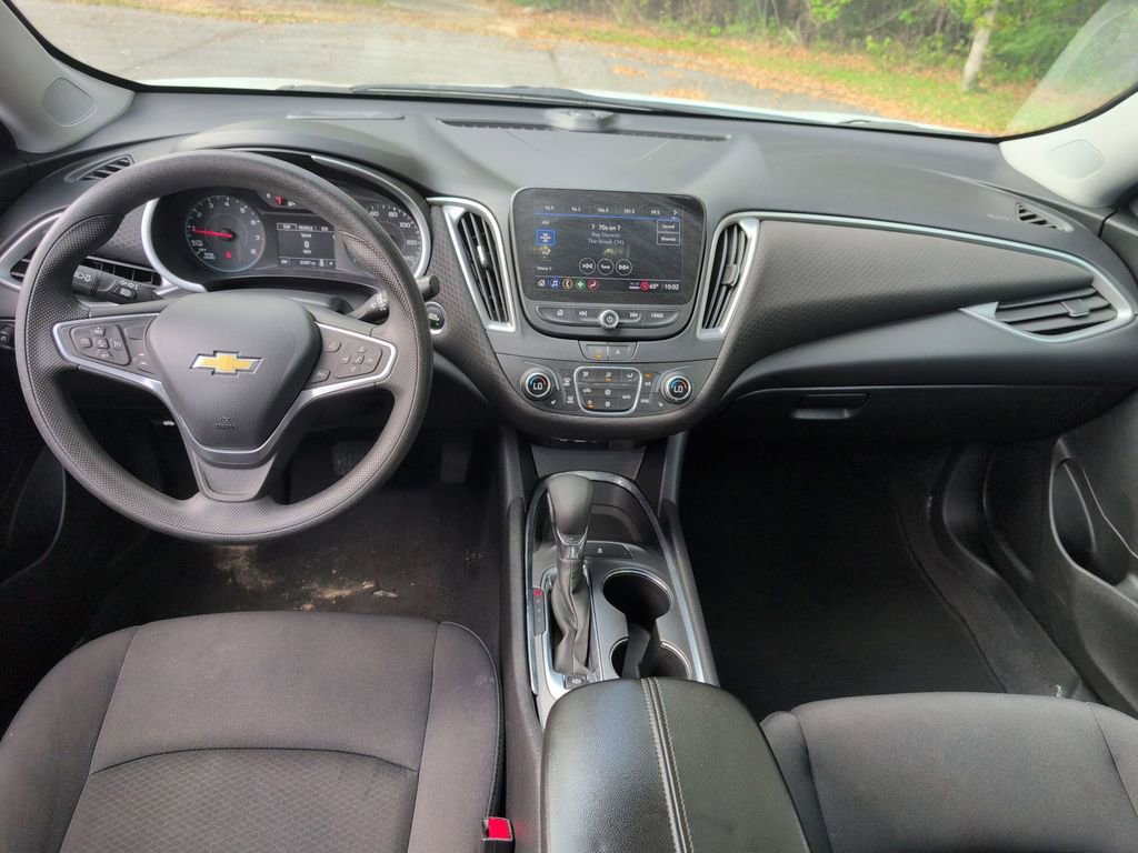 Used 2023 Chevrolet Malibu LT image 8