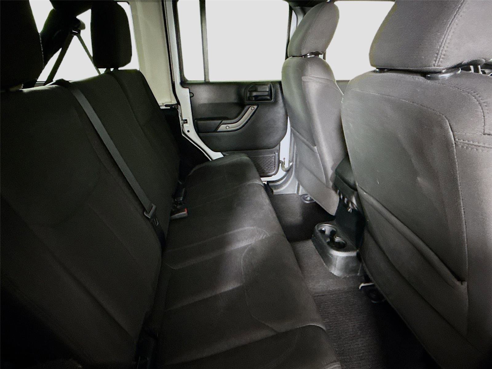 Used 2018 Jeep Wrangler Unlimited Sport S image 14