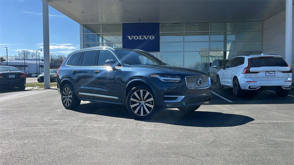 Certified 2023 Volvo XC90 B5 Plus w/ Protection Package image 2