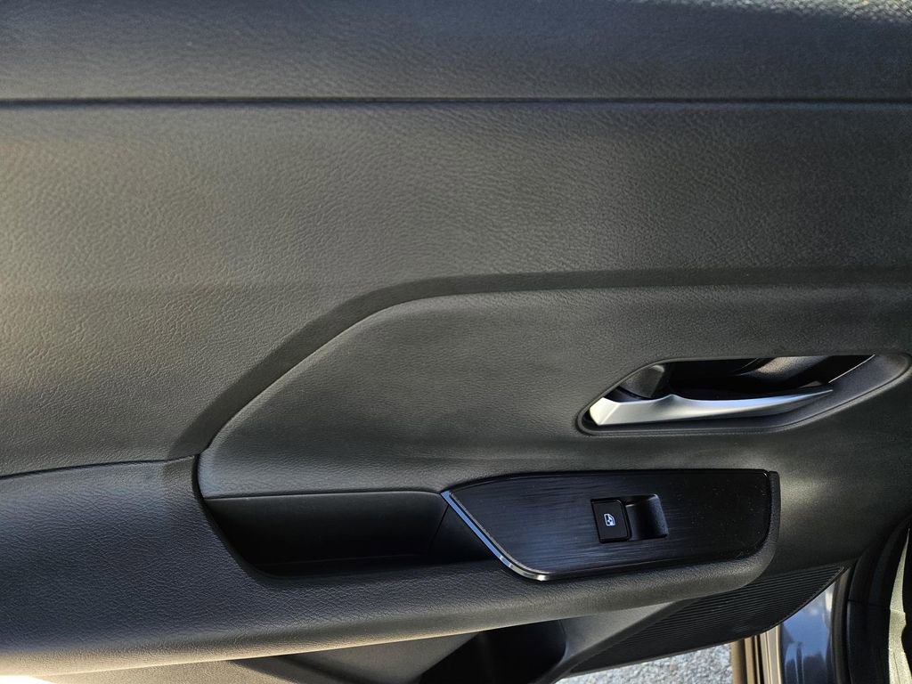 New 2026 Nissan Kicks SV image 7