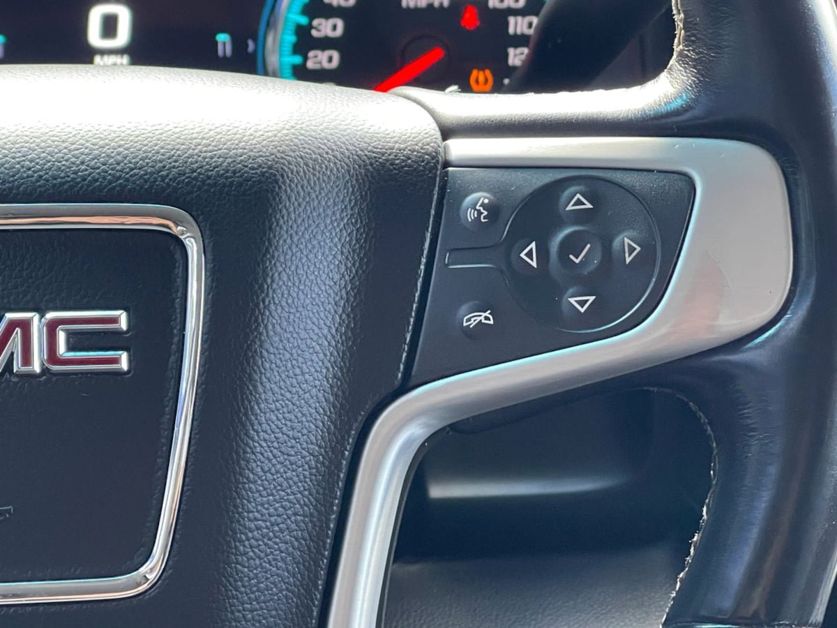 Used 2017 GMC Yukon XL SLT image 36