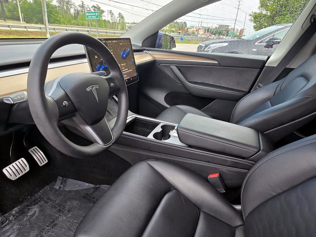 Used 2022 Tesla Model Y Performance image 23