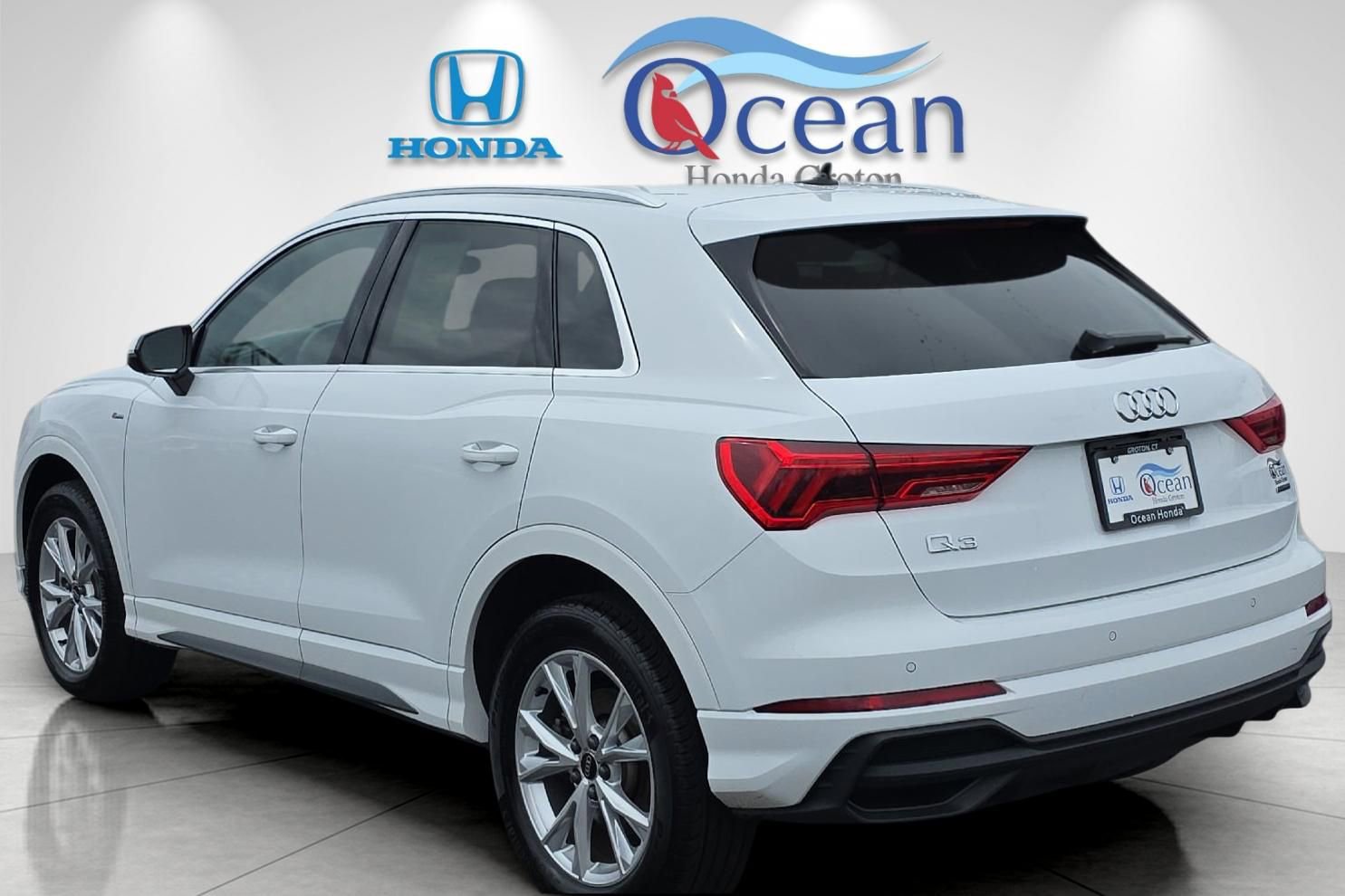 Used 2025 Audi Q3 2.0T Premium image 5