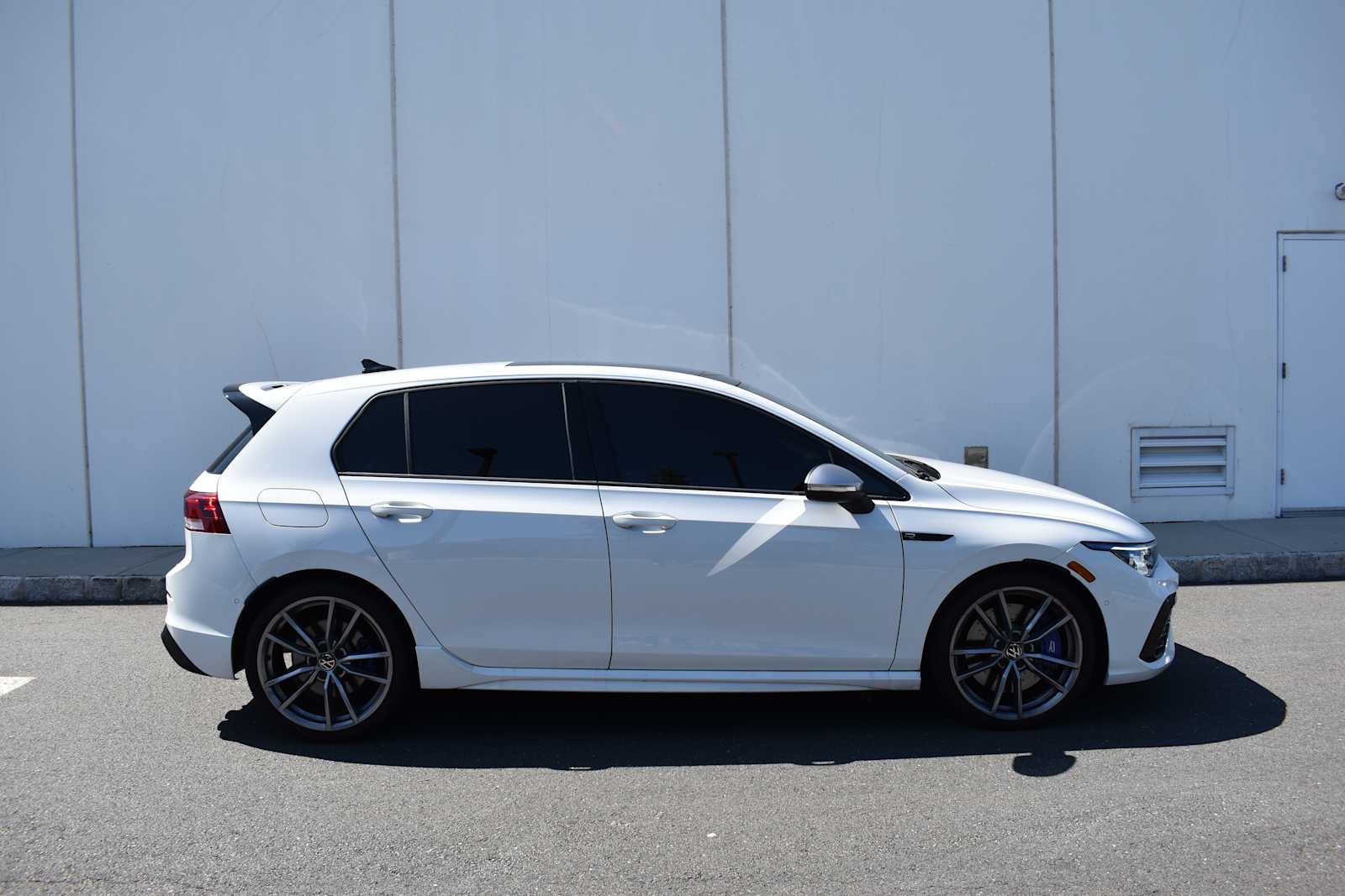 Used 2024 Volkswagen Golf R AWD/4WD image 4