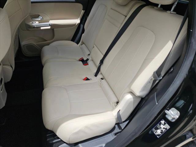 Used 2023 Mercedes-Benz GLB 250 4MATIC image 16