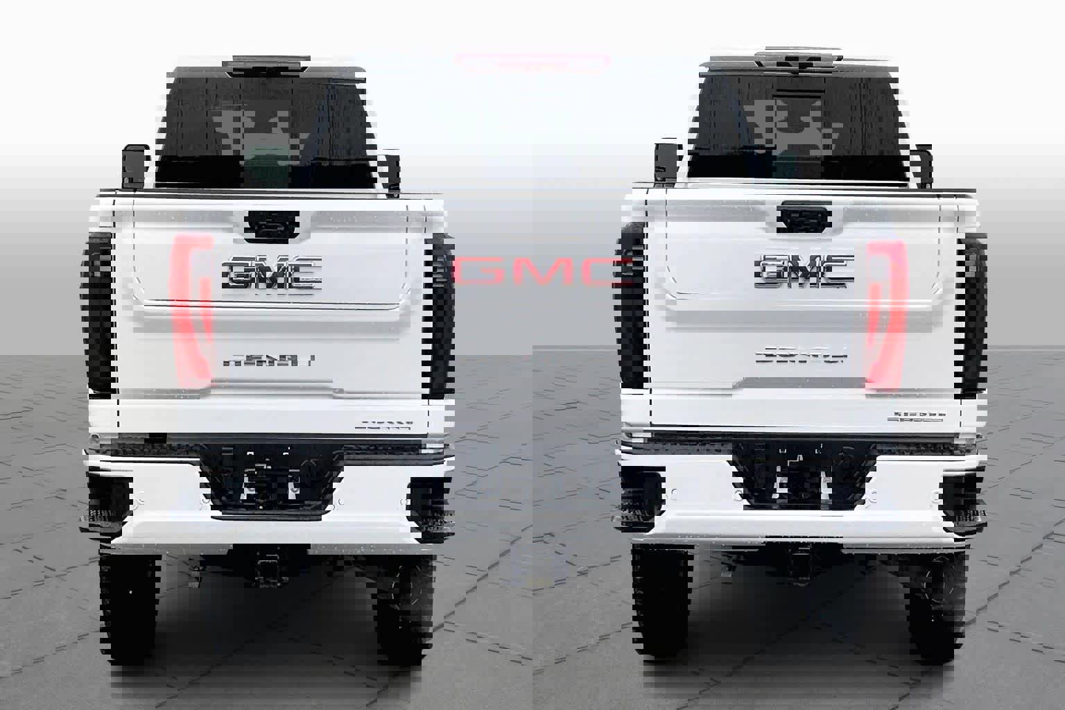 Used 2025 GMC Sierra 2500 Denali image 4