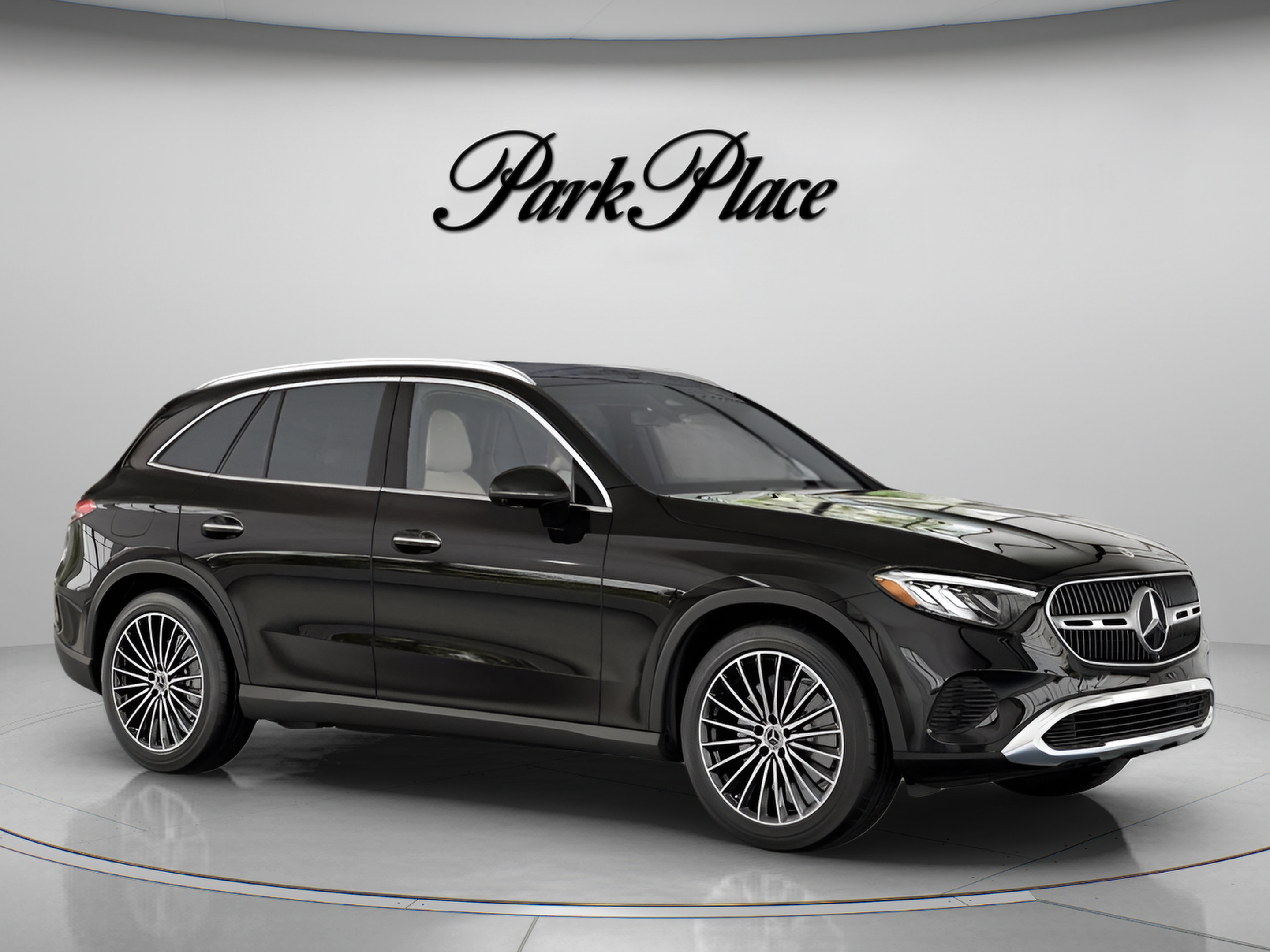 Used 2026 Mercedes-Benz GLC 300 4MATIC image 30