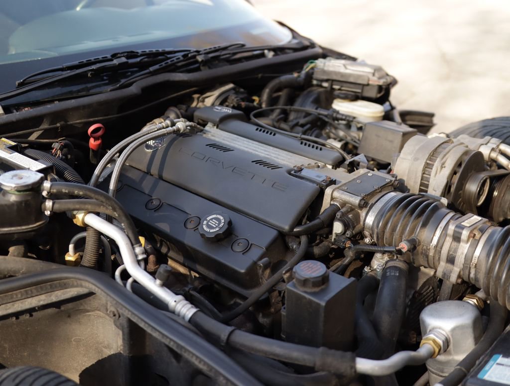 Used 1995 Chevrolet Corvette Convertible image 25