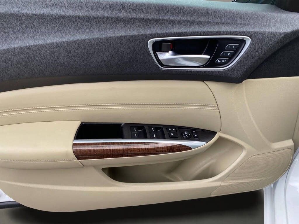 Used 2019 Acura TLX image 14