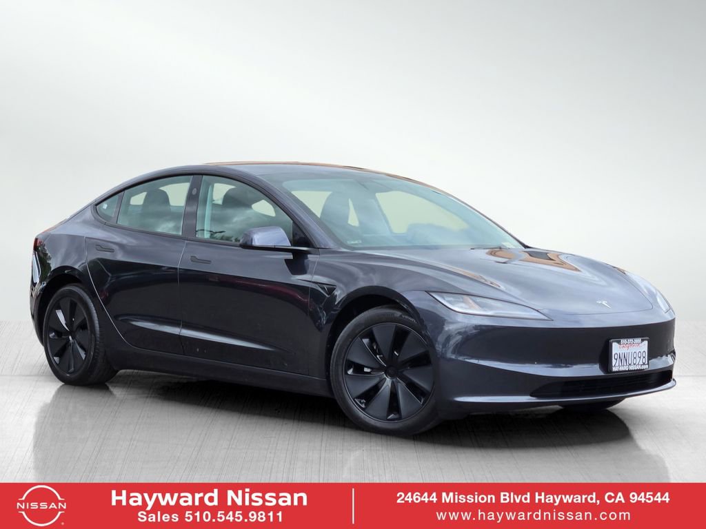 Used 2024 Tesla Model 3 Standard Range RWD image 1